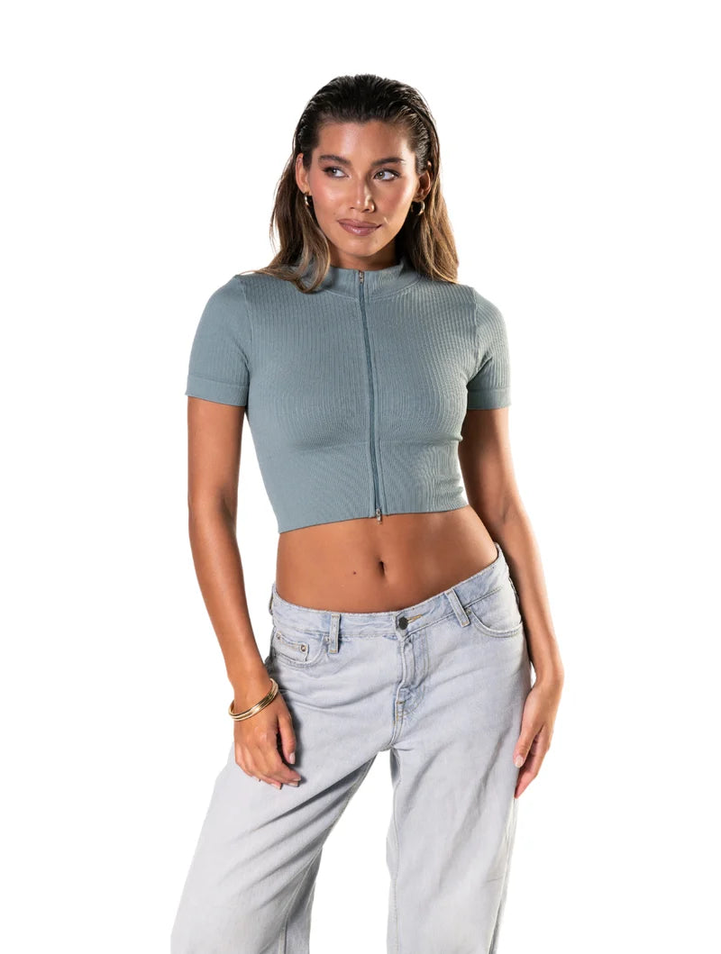 Haut court côtelé sans couture à manches courtes avec zip frontal